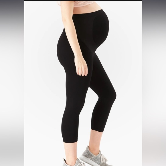 Belly Bandit - Medium Black Active Capris - Picture 3 of 11